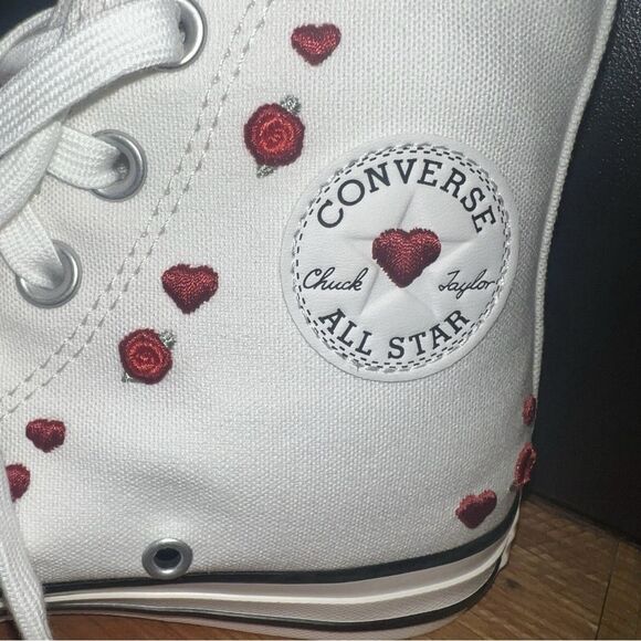 Women CONVERSE Hearts Chuck Taylor All Star HI 2025 White (A13650C) - Picture 3 of 6